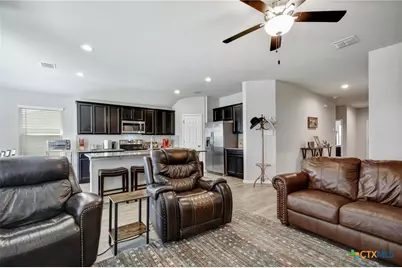 733 Peak Place, Seguin, TX 78155 - Photo 5