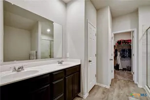 733 Peak Pl, Seguin, TX 78155 - Photo 17