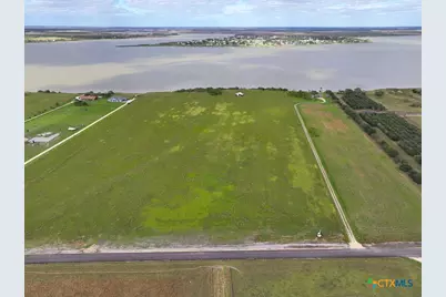 7 Shoreline Lane, Port Lavaca, TX 77979 - Photo 3