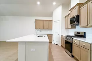 112 Raindance Ct, Victoria, TX 77904 - Photo 9