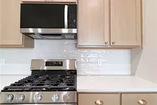 112 Raindance Ct, Victoria, TX 77904 - Photo 5