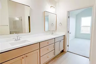 112 Raindance Ct, Victoria, TX 77904 - Photo 17