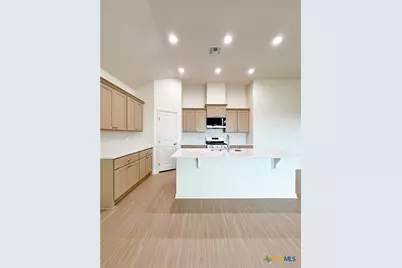 112 Raindance Court, Victoria, TX 77904 - Photo 7