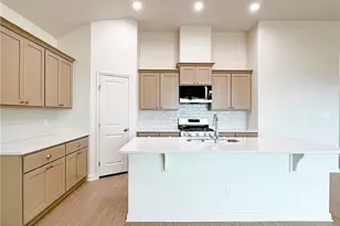 112 Raindance Ct, Victoria, TX 77904 - Photo 7