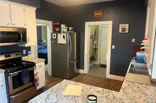 408 Hubbard St, Yoakum, TX 77995 - Photo 9