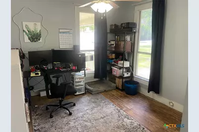 408 Hubbard Street, Yoakum, TX 77995 - Photo 13