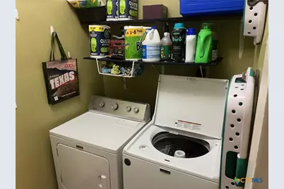 408 Hubbard Street, Yoakum, TX 77995 - Photo 17