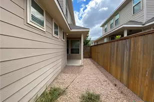 737 Milestone Pk, New Braunfels, TX 78130 - Photo 17