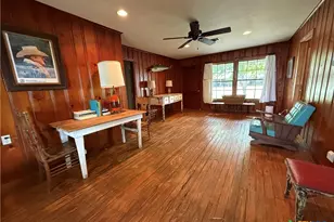 601 S 9th St, Seadrift, TX 77983 - Photo 9