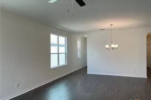 2078 Wind Chime Wy, New Braunfels, TX 78130 - Photo 9