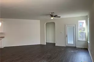 2078 Wind Chime Wy, New Braunfels, TX 78130 - Photo 3