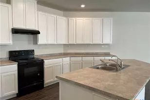 2078 Wind Chime Wy, New Braunfels, TX 78130 - Photo 13