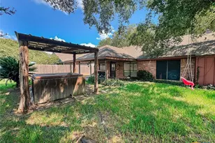 307 Bramble Bush Ln, Victoria, TX 77904 - Photo 31