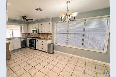 307 Bramble Bush Lane, Victoria, TX 77904 - Photo 11