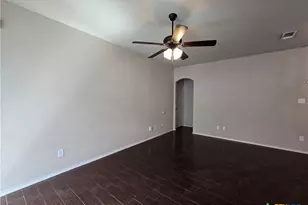 292 Rosalie Dr, New Braunfels, TX 78130 - Photo 11