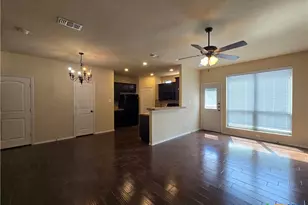 292 Rosalie Dr, New Braunfels, TX 78130 - Photo 3