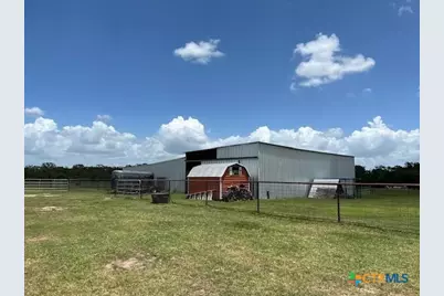 8652 State Highway 111 East, Yoakum, TX 77995 - Photo 17