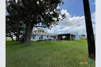 8652 State Highway 111 East, Yoakum, TX 77995 - Photo 5