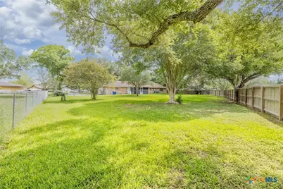 113 Tanglewood Trail, Gonzales, TX 78629 - Photo 17