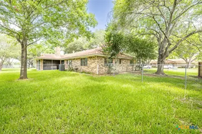 113 Tanglewood Trail, Gonzales, TX 78629 - Photo 21