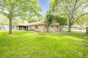 113 Tanglewood Trail, Gonzales, TX 78629 - Photo 21