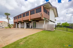 2133 W Maple St, Port O'Connor, TX 77982 - Photo 45