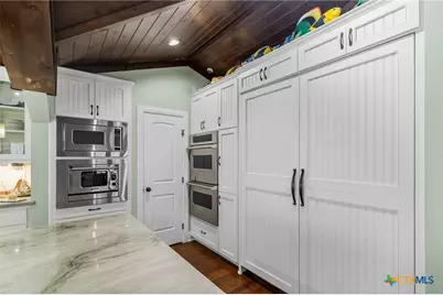 2133 W Maple Street, Port O'Connor, TX 77982 - Photo 7