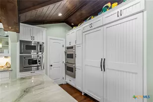 2133 W Maple St, Port O'Connor, TX 77982 - Photo 7