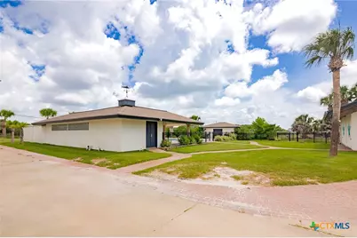 2133 W Maple Street, Port O'Connor, TX 77982 - Photo 39