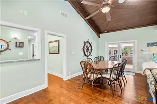 2133 W Maple St, Port O'Connor, TX 77982 - Photo 9