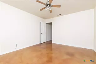 211 W Arlo Rd, Harker Heights, TX 76548 - Photo 17