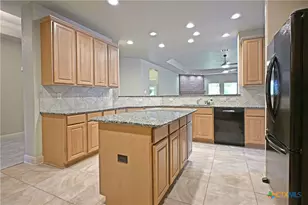 854 Santa Cruz, New Braunfels, TX 78132 - Photo 19