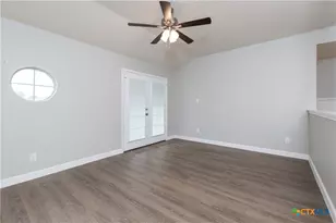 5114 Dauphin Dr, Belton, TX 76513 - Photo 9