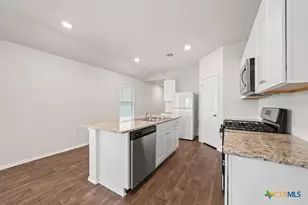 2878 Wolfcreek, New Braunfels, TX 78130 - Photo 7