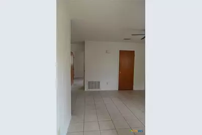 303 E Avenue A, Copperas Cove, TX 76522 - Photo 5