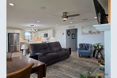 256 S Ocean Drive, Port Lavaca, TX 77979 - Photo 5