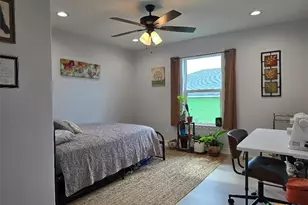 256 S Ocean Dr, Port Lavaca, TX 77979 - Photo 13