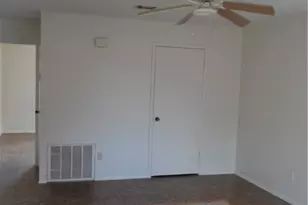 307 E Avenue A, Copperas Cove, TX 76522 - Photo 7