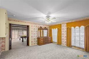 1101 Clark St, Yoakum, TX 77995 - Photo 23