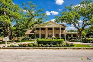 1101 Clark St, Yoakum, TX 77995 - Photo 1