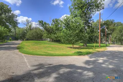 1150 Ethel, Seguin, TX 78155 - Photo 11