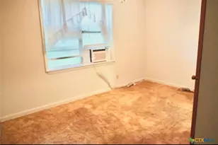 141 Jackson, Elgin, TX 78621 - Photo 25