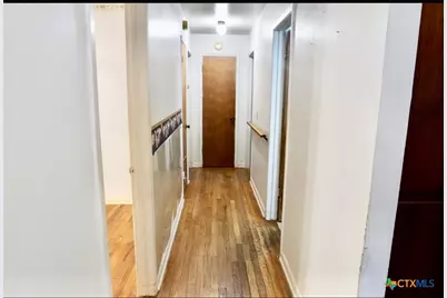 141 Jackson, Elgin, TX 78621 - Photo 23