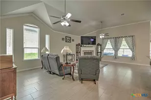 4402 Guildford Dr, Belton, TX 76513 - Photo 9