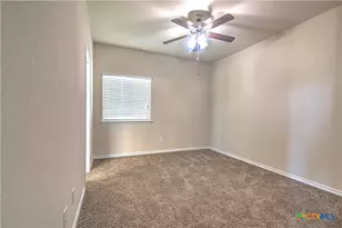 4402 Guildford Dr, Belton, TX 76513 - Photo 35
