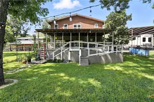 110 Erskine Ferry Rd, Seguin, TX 78155 - Photo 11