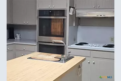 601 N Rhomberg Street, Burnet, TX 78611 - Photo 17