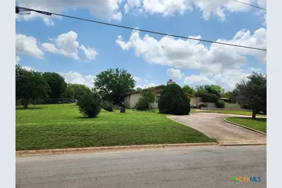 601 N Rhomberg Street, Burnet, TX 78611 - Photo 3