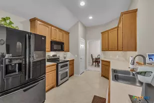 486 Enchanted Oak, New Braunfels, TX 78132 - Photo 13