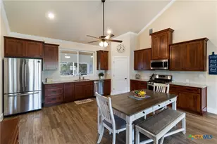 1699 Lake Ridge Blvd, Canyon Lake, TX 78133 - Photo 7